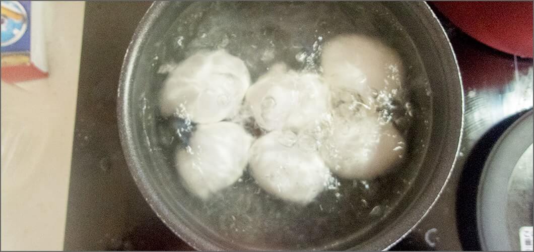 熱湯にいれて7分～8分茹でる