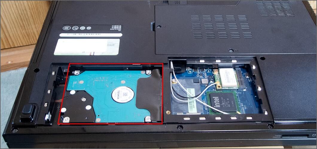 SSDを装着する